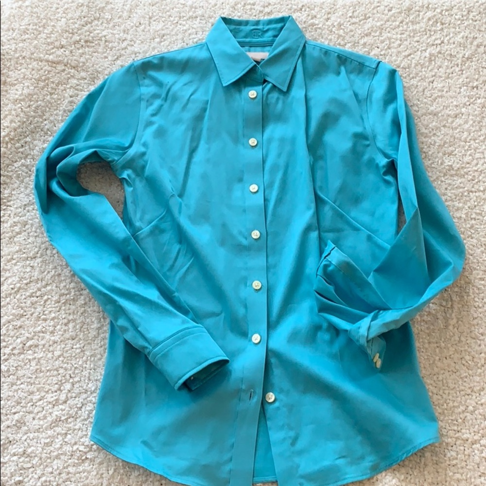 NWOT Banana Republic Non-Iron Fitted Button-Down